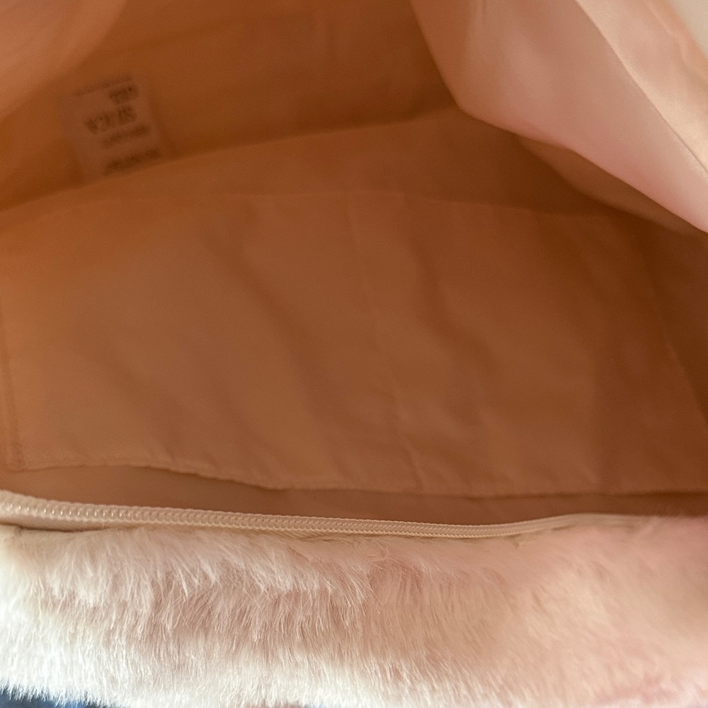 Victoria's Secret Women Off-White Cream Plush Faux Fur Tote Bag Casual Travel - Picture 6 of 7
